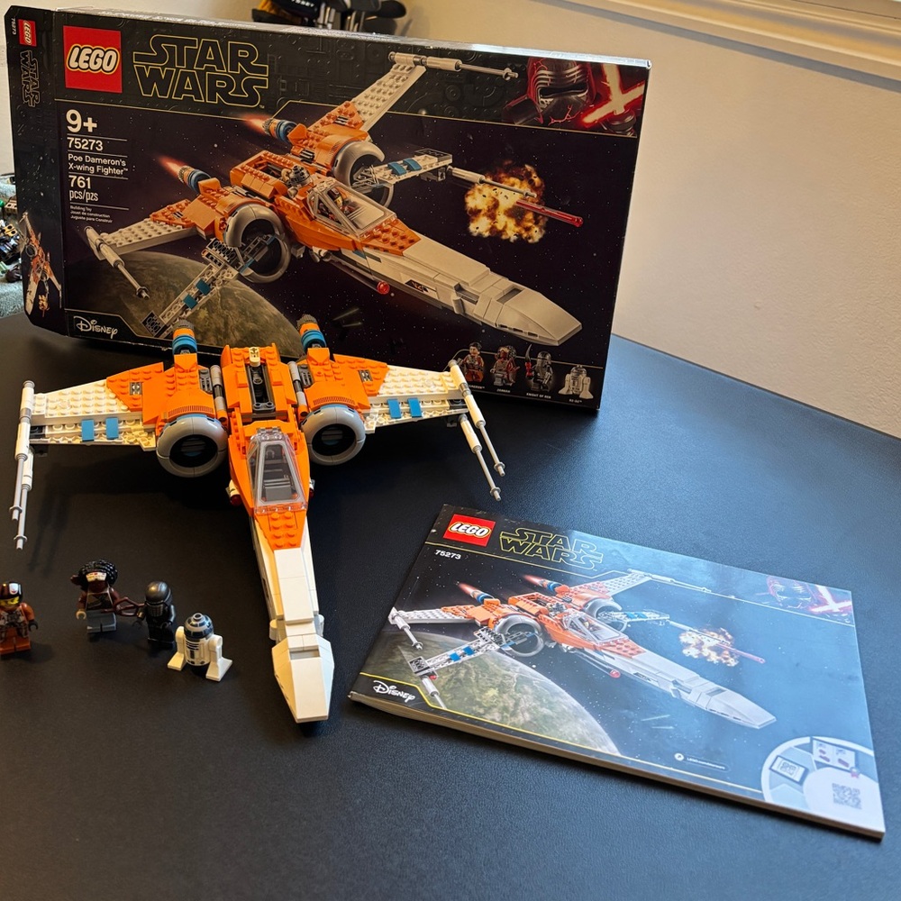 Lego Star Wars Poe Cameron’s X-Wing Fighter 75273 retired